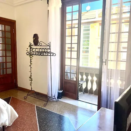 Porto Di Colombo - Vicino E Citta