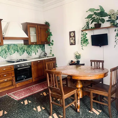 Δωμάτια σε οικογενειακή κατοικία Porto Di Colombo - Vicino E Citta