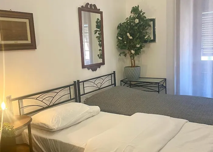 Porto Di Colombo - Vicino E Citta Privat bolig